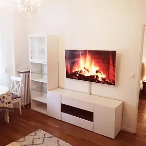 Cosy Auteuil , Paris France
