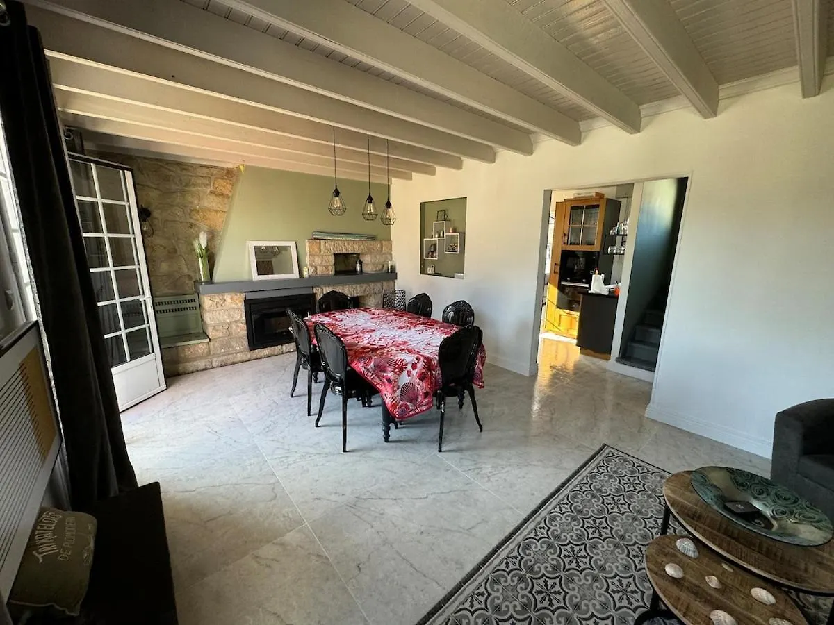 Pors Ar Vag Villa Plomodiern France